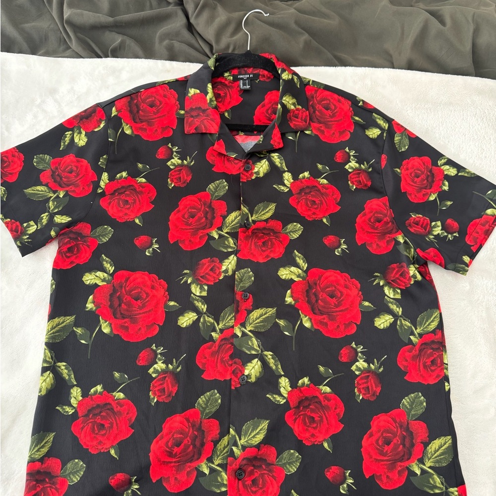 Forever 21 Black and Red Rose Men's Polo